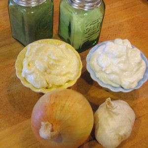 Garlicky Onion Dip - ingredients