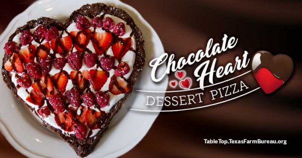 Chocolate-Heart-Dessert-Pizza
